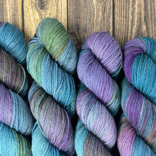 Load image into Gallery viewer, 4/8s Wool