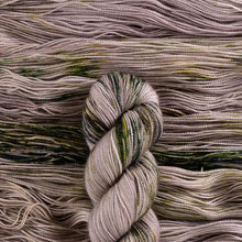 Load image into Gallery viewer, Maiden