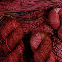 Load image into Gallery viewer, Maiden