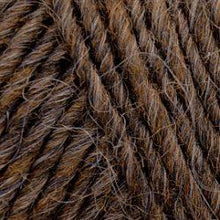 Load image into Gallery viewer, Lamb's Pride Worsted