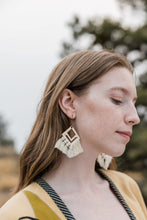 Load image into Gallery viewer, Macrame Earring Kit