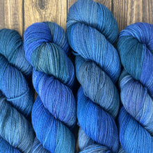 Load image into Gallery viewer, 4/8s Wool
