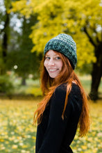 Load image into Gallery viewer, Twinkling Lights Hat Kit
